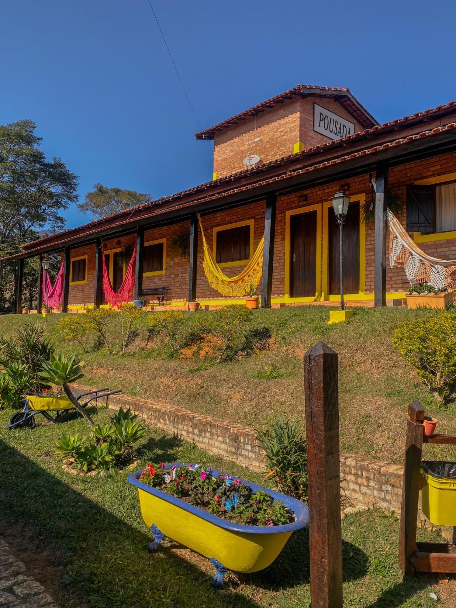 Pousada E Restaurante Casarao Passa Quatro Exteriör bild
