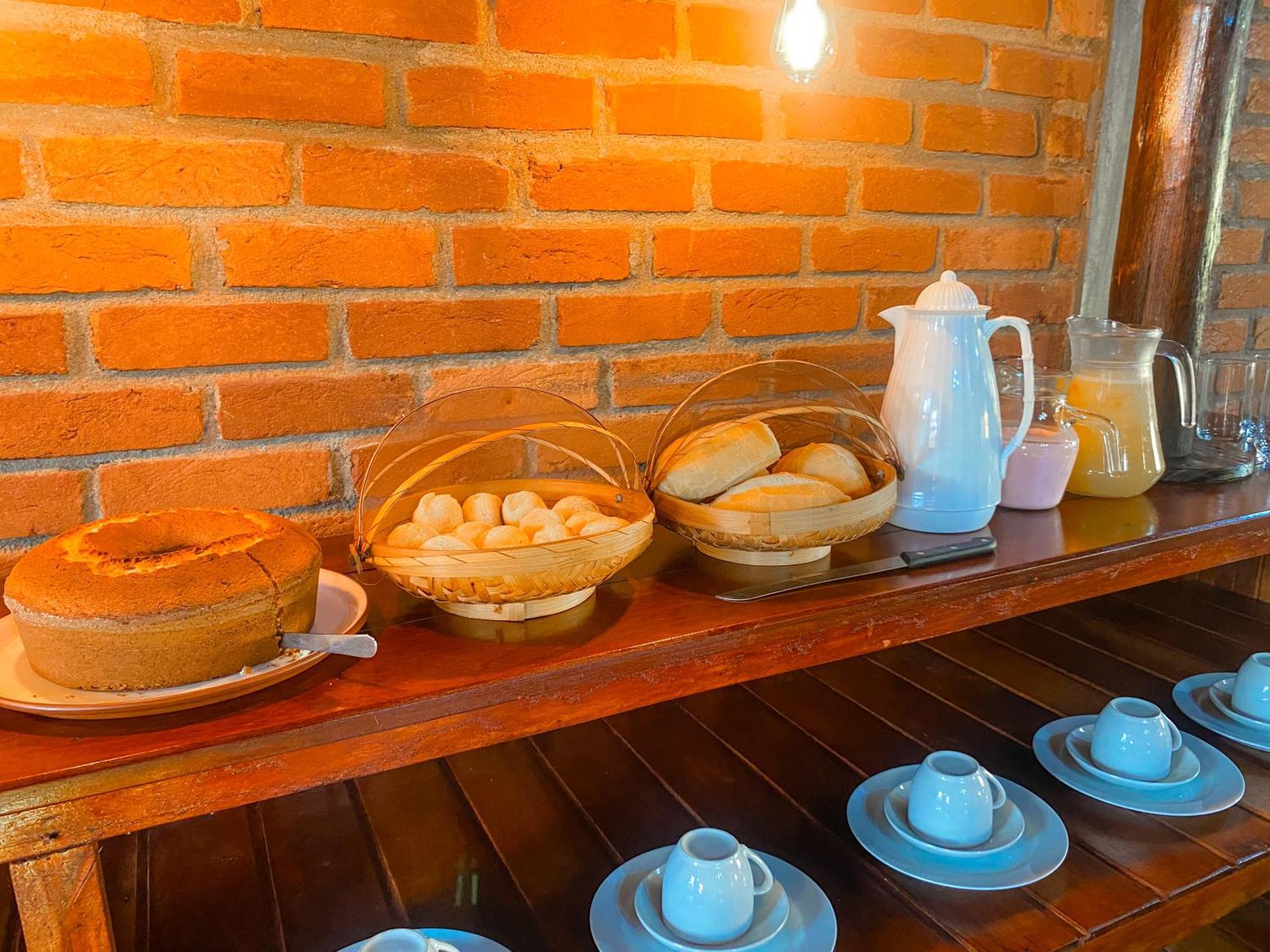 Pousada E Restaurante Casarao Passa Quatro Exteriör bild