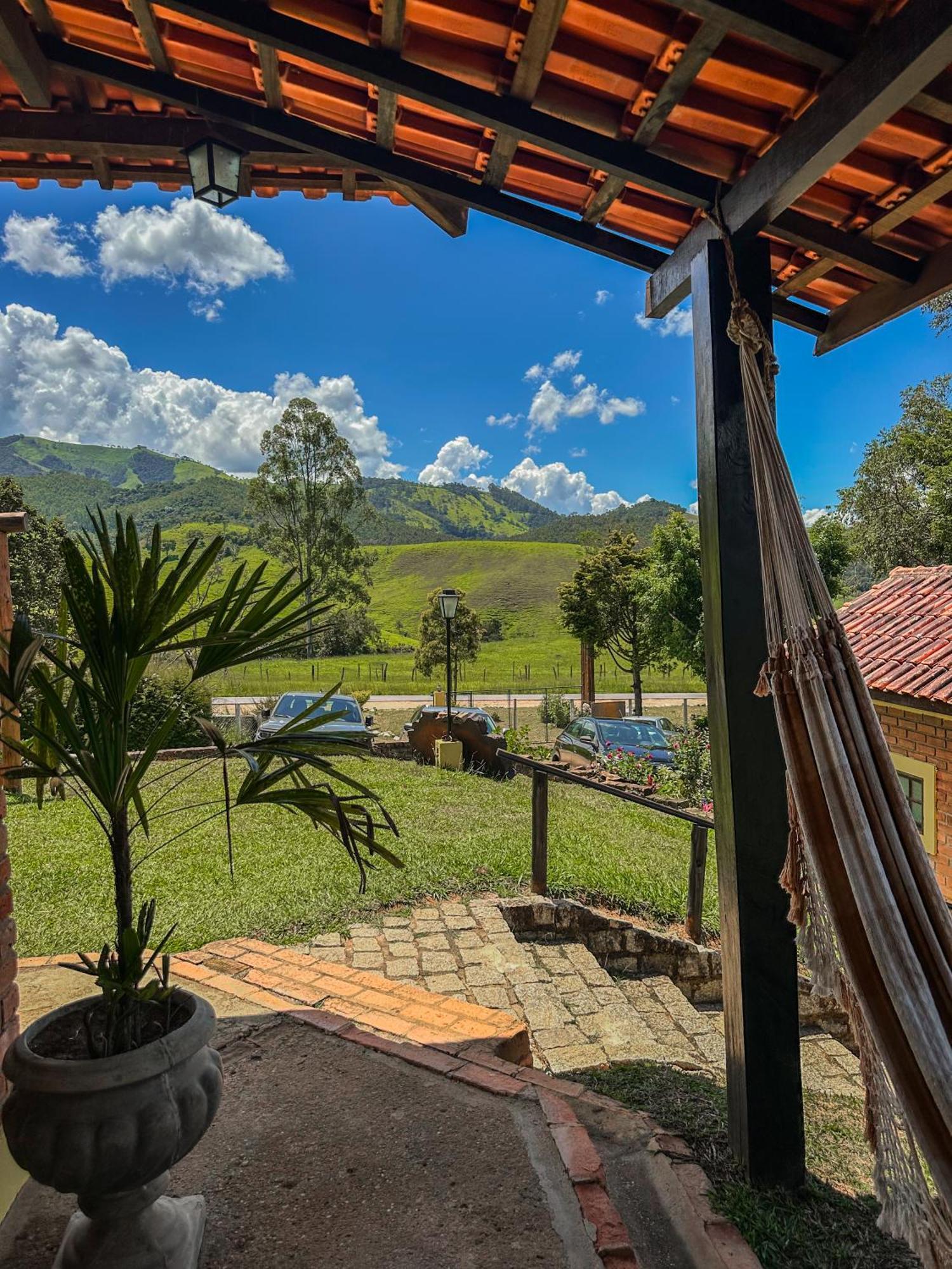 Pousada E Restaurante Casarao Passa Quatro Exteriör bild
