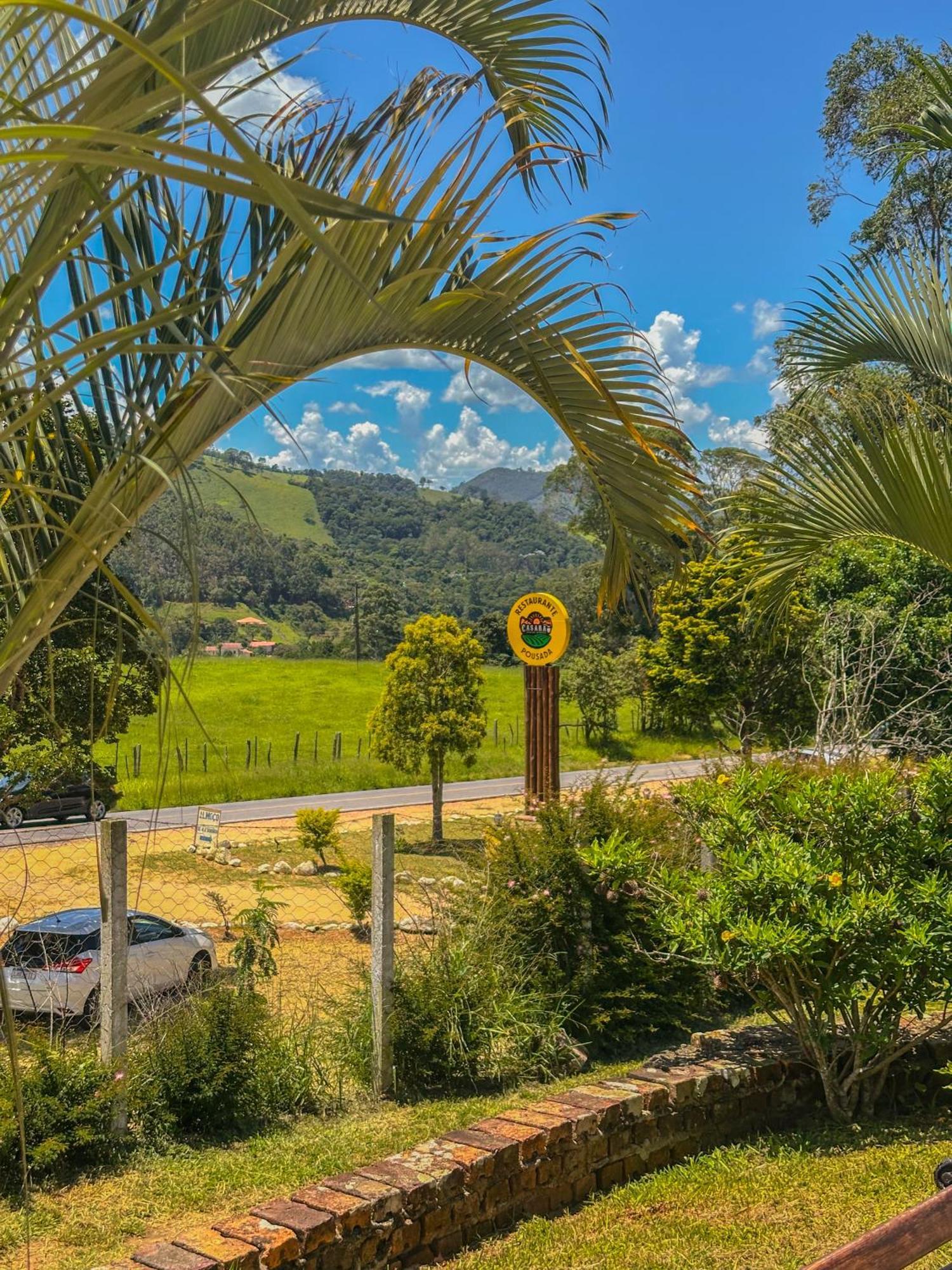 Pousada E Restaurante Casarao Passa Quatro Exteriör bild