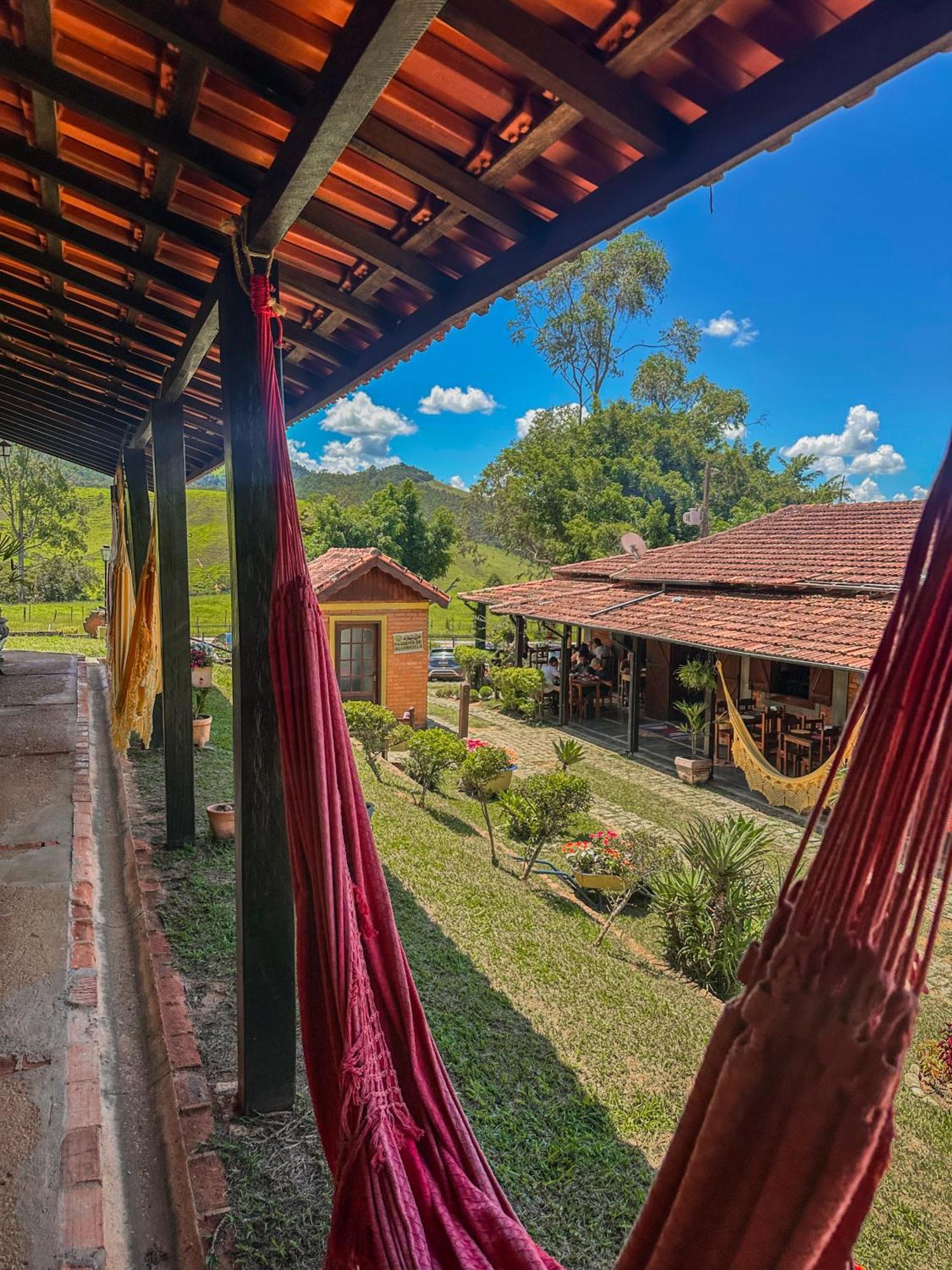 Pousada E Restaurante Casarao Passa Quatro Exteriör bild